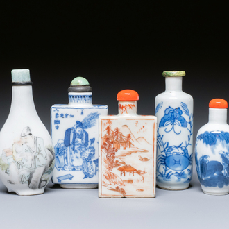 Five Chinese blue and white, iron-red and qianjiang cai snuff bottles, 19/20th C.