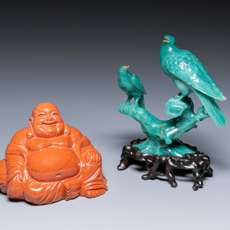 A Chinese emerald green jadeite 'birds' group and a goldstone sculpture of Buddha, 19/20th C.