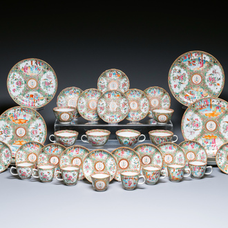 A Chinese Canton famille rose Scottish market Ormiston armorial 41-piece service, 19th C.