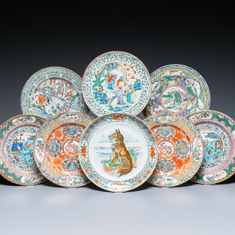 Huit assiettes en porcelaine de Chine famille rose de Canton, 19/20ème