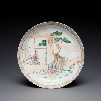 Een fijn Chinees famille rose eierschaal bord met het verhaal van 'De ossenherder en de weefster', Yongzheng