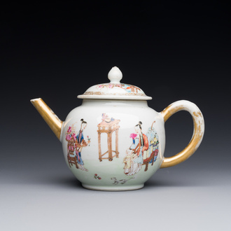 A Chinese gilt famille rose teapot, Yongzheng