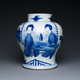 Een Chinese blauw-witte vaas met 'Lange Lijzen', Kangxi