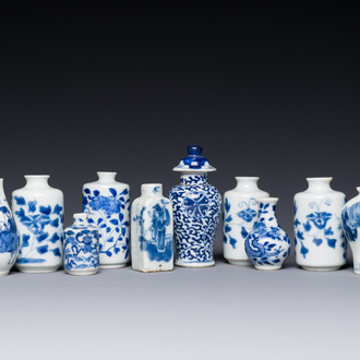 Ten Chinese blue and white vases and snuff bottles, 19th C.