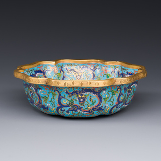 A Chinese flower-shaped cloisonné 'dragon' bowl, Qianlong