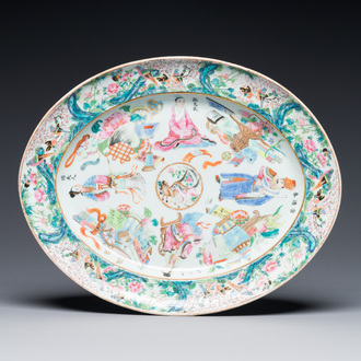 Plat de forme ovale en porcelaine de Chine famille rose de Canton à décor de 'Wu Shuang Pu', 19ème