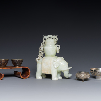 A group of six various Chinese objects, including jade and silver, 19/20th C.