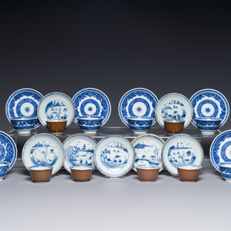 12 Chinese blauw-witte koppen en 13 schotels, waarvan met capucijnbruine glazuur, Kangxi/Qianlong