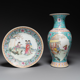 Un plat en porcelaine de Chine famille rose à décor figuratif et un vase à décor de la production de riz, marque de Qianlong, 20ème