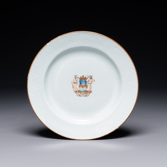 A Chinese armorial plate with the coat of arms of the Broman family for the Swedish market, Qianlong, ca. 1747