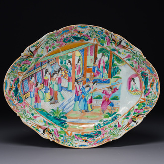 An oval Chinese Canton famille rose tazza with narrative design, 19th C.