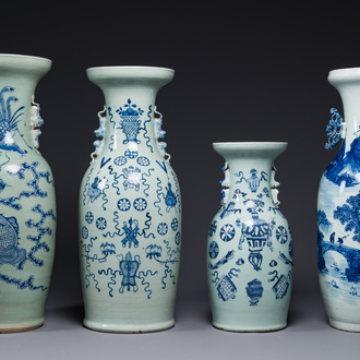 Quatre vases en porcelaine de Chine en bleu et blanc sur fond céladon, 19ème