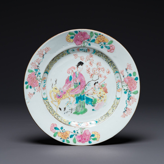 Assiette en porcelaine de Chine famille rose à décor 'Magu', Yongzheng