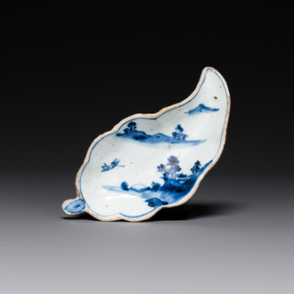 A Chinese blue and white leaf-shaped ko-sometsuke dish for the Japanese market, Tianqi