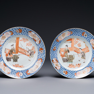 Paire d'assiettes en porcelaine de Chine de style Imari, Yongzheng