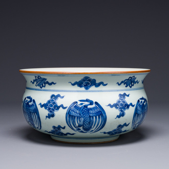 A Chinese blue and white 'cranes' censer, 19th C.