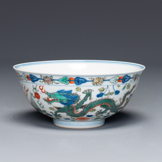 A Chinese wucai 'dragon and phoenix' bowl, Daoguang mark and of the period