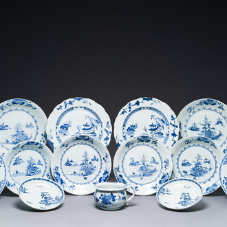 Collection de 13 pièces en porcelaine Chine en bleu et blanc de l'épave du Cargo Nankin, Qianlong