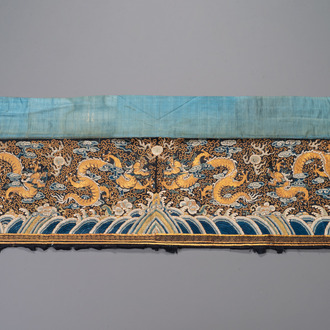 A Chinese gold- and silver-thread-embroidered silk cloth with dragons, Qing