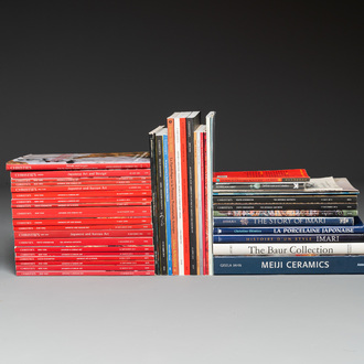 Collection variée de 46 ouvrages de référence et catalogues de ventes aux enchères sur les arts japonais et coréens, années 1970 et après