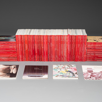 Collection variée de 89 catalogues de ventes aux enchères d'art chinois de Christie's, de 2000 à 2009