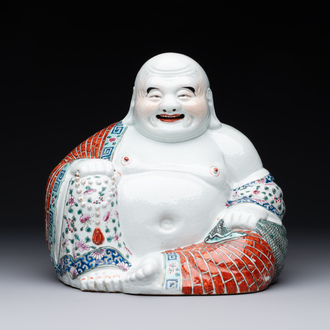 A Chinese famille rose Buddha, Zhu Mao Ji Zao 朱茂記造 mark, Republic