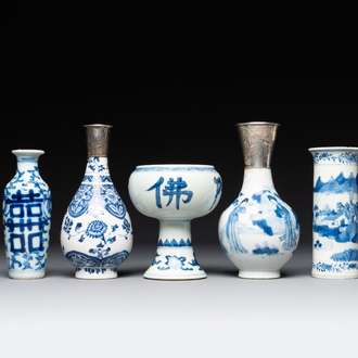 Four Chinese blue and white vases and a stem cup, Kangxi and later