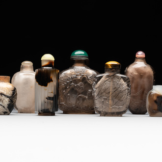 Seven Chinese smoky quartz, agate and hardstone snuff bottles, 19/20th C.
