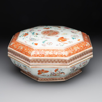 A Chinese famille rose, iron-red and gilt octagonal box and cover with butterflies, Yongzheng
