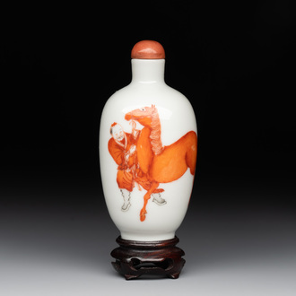 A fine Chinese iron-red and grisaille 'horse and man' snuff bottle, 19th C.