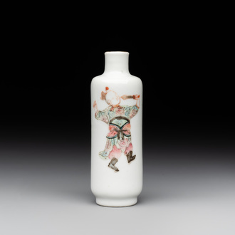 A Chinese famille rose 'Wu Shuang Pu' snuff bottle, 19th C.
