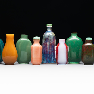 Nine monochrome Chinese porcelain and glass snuff bottles, 19/20th C.