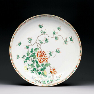 A Chinese famille verte dish with floral design, Kangxi