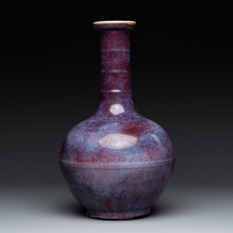 A Chinese flambé-glazed bottle vase, 18/19th C.