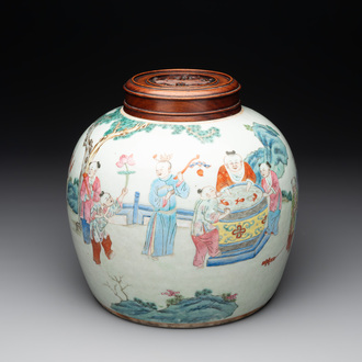 A Chinese famille rose '100 boys' jar and wooden cover, 19th C.