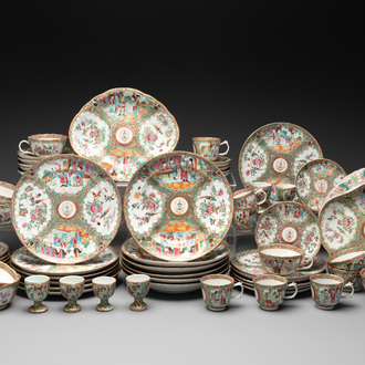 A Chinese Canton famille rose 62-piece Scottish market Ormiston armorial tea service, 19th C.