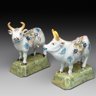 A pair of polychrome Dutch Delft cows, 18th C.