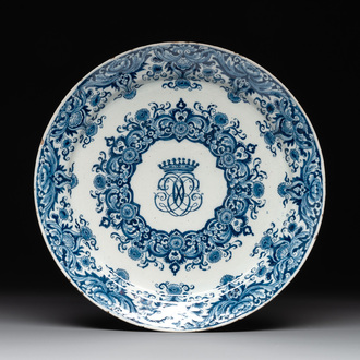 A blue and white Dutch Delft 'crowned monogram' plate, 18th C.