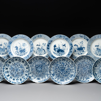 12 Chinese blue and white plates with floral design, Kangxi