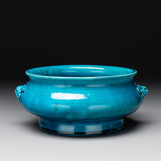 A Chinese turquoise-glazed censer, 19/20th C.
