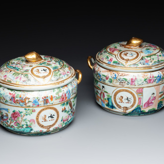 A pair of Chinese Canton famille rose armorial tureens, inner bowls and covers with the arms of Clerke, 19th C.