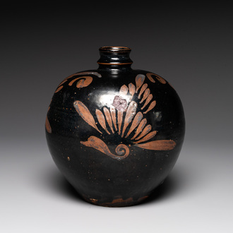 A Chinese russet-decorated black-glazed bottle, 'duluping', Northern Song/Jin