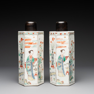 A pair of Chinese famille verte hexagonal tea caddies, Kangxi