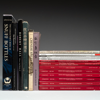 A collection of 7 books and 12 auction catalogues on Chinese snuff bottles