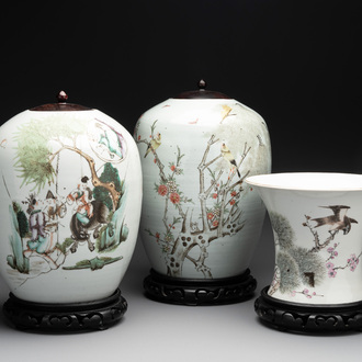 Two Chinese famille rose jars and a brush pot, signed Ju Yi Tai 聚義泰, 'B.E.E. CHINESE RESTAURANT' mark, one dated 1924, 20th C.