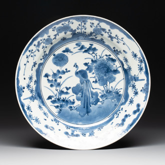 A Japanese blue and white 'peacock' dish, Edo, 17/18th C.