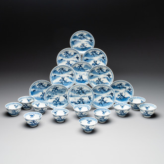 A set of 11 Chinese blue and white 'rabbit hunt' cups and saucers, Qianlong mark, 19th C.