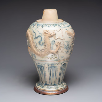 A large Annamese or Vietnamese blue and white inscribed altar vase, 16th C.