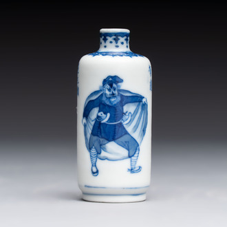 A Chinese blue and white 'Water Margin' snuff bottle, 19th C.