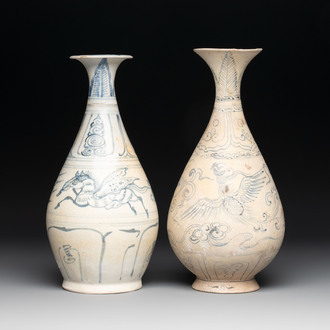 Two Annamese or Vietnamese blue and white pear-shaped bottle vases, 15th C.